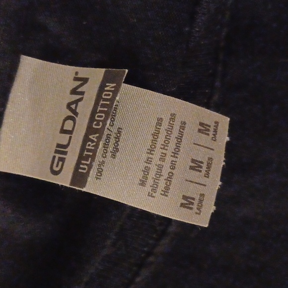 4/$40 Plain Black Tee - Size Medium - Picture 5 of 5